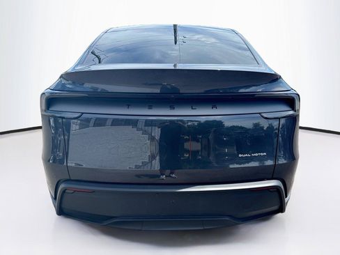 Used 2026 Tesla Model Y Long Range AWD/4WD image 4
