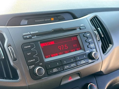 Used 2011 Kia Sportage LX image 10