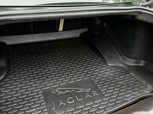 Used 2015 Jaguar XF Sport RWD image 36