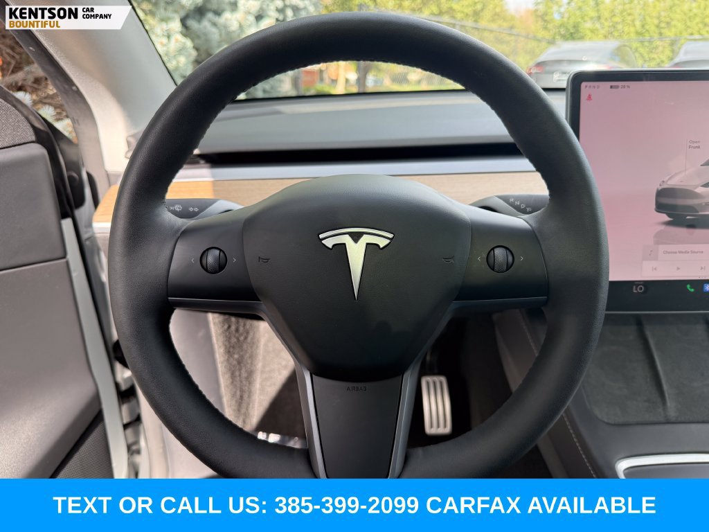 Used 2022 Tesla Model Y Performance AWD/4WD image 13