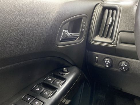 Used 2018 GMC Canyon SLT w/ Driver Alert Package image 25