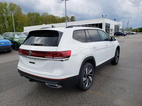 New 2025 Volkswagen Atlas SE image 4