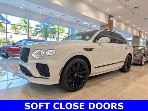 Used 2022 Bentley Bentayga Speed image 4