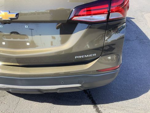 Used 2023 Chevrolet Equinox Premier FWD image 9