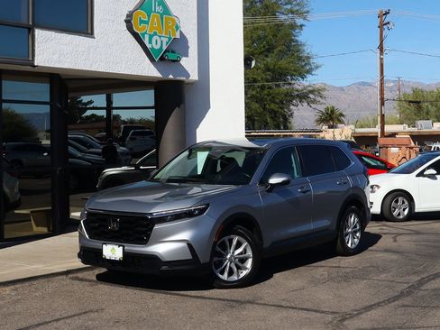 Used 2023 Honda CR-V EX image 2