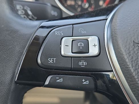 Used 2019 Volkswagen Atlas SE w/ Towing Package AWD/4WD image 23