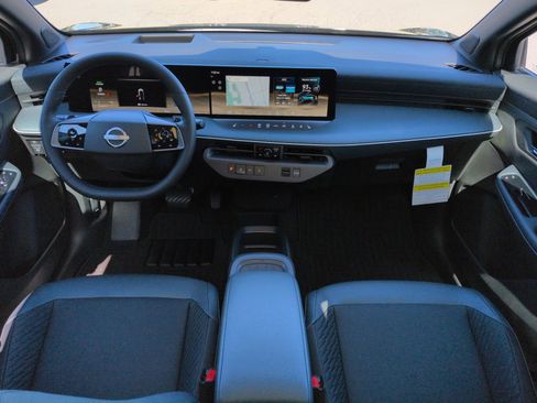 New 2026 Nissan Leaf Platinum+ image 16