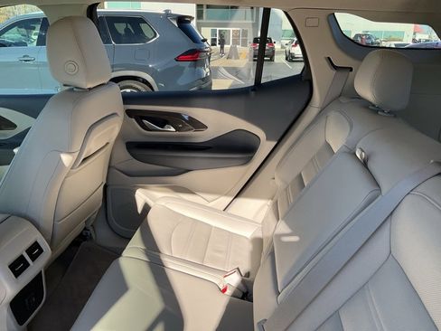 Used 2023 GMC Terrain Denali image 16