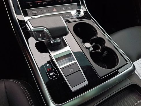 Certified 2023 Audi Q8 Premium w/ Convenience Package AWD/4WD image 15