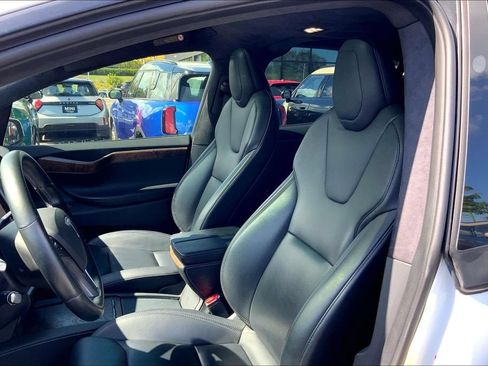 Used 2020 Tesla Model X Performance AWD/4WD image 23