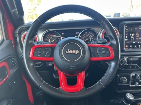Used 2021 Jeep Wrangler Unlimited Sahara w/ Uconnect 4C Nav & Sound Group AWD/4WD image 16