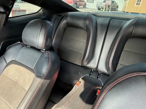 Used 2019 Ford Mustang GT Premium w/ Equipment Group 401A RWD image 11