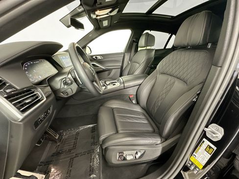 Used 2023 BMW X6 M50i w/ Parking Assistance Package AWD/4WD image 19