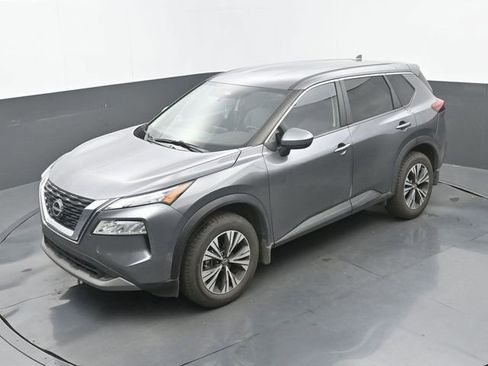 Used 2023 Nissan Rogue SV image 16