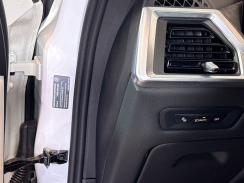 Used 2025 BMW X5 xDrive40i image 10