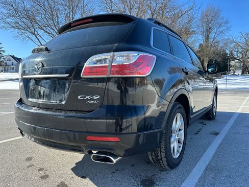 Used 2011 MAZDA CX-9 Touring w/ Moonroof & Bose Audio Pkg image 4