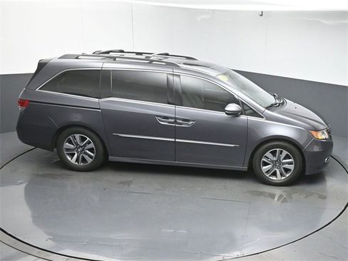 Used 2016 Honda Odyssey Touring Elite image 45