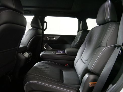 New 2026 INFINITI QX80 Autograph w/ Premium Cargo Package AWD/4WD image 16