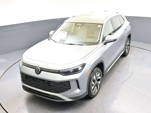 New 2026 Volkswagen Tiguan S image 40