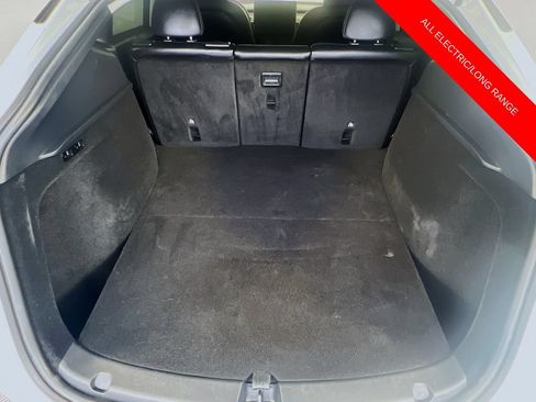 Used 2023 Tesla Model Y Long Range AWD/4WD image 26