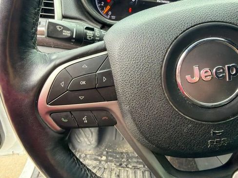 Used 2018 Jeep Grand Cherokee Altitude AWD/4WD image 26
