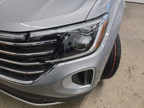 New 2026 Volkswagen Atlas SE image 25