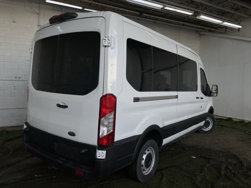 Used 2018 Ford Transit 350 XL image 5