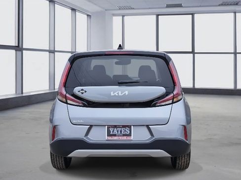 Used 2024 Kia Soul LX w/ Option Group 015 image 5