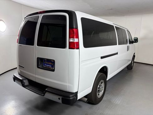 Used 2024 Chevrolet Express 3500 LT w/ LT Preferred Equipment Group RWD image 8