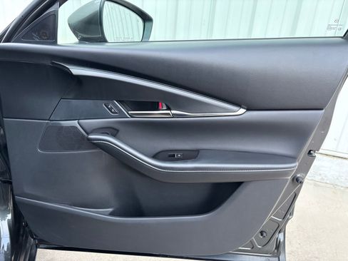 Certified 2025 MAZDA CX-30 AWD 2.5 S w/ Preferred Package image 36