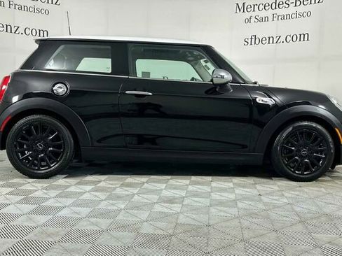 Used 2018 MINI Cooper S image 3