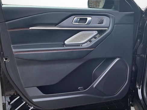 Used 2025 Ford Explorer ST image 26