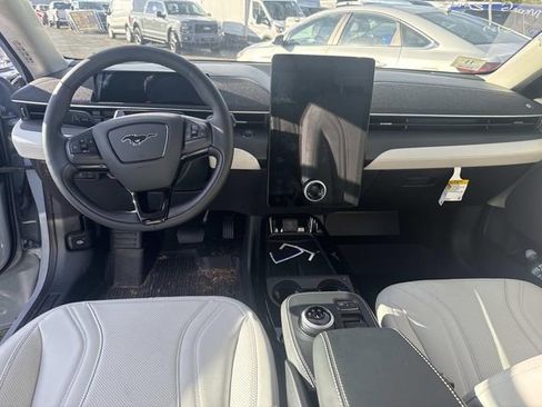 Used 2024 Ford Mustang Mach-E Premium image 13
