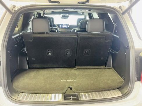 Used 2024 Hyundai Palisade Calligraphy image 19