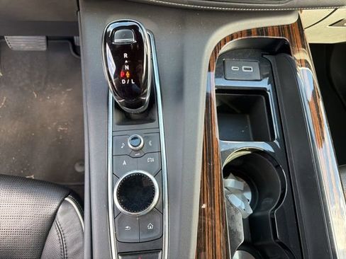 Used 2023 Cadillac Escalade ESV Premium Luxury image 29