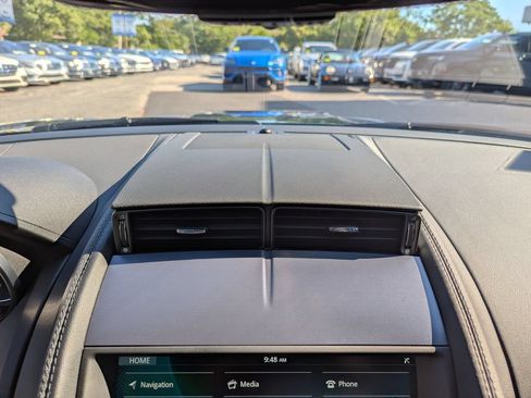 Used 2019 Jaguar F-TYPE Convertible RWD image 21