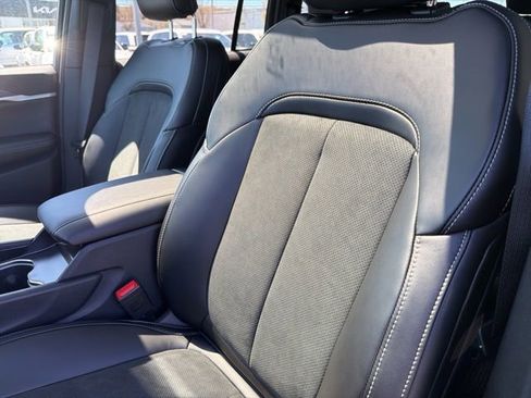 New 2026 Jeep Grand Cherokee Altitude AWD/4WD image 15