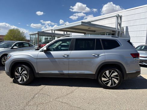 Used 2025 Volkswagen Atlas SEL image 5