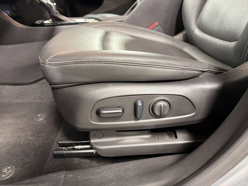 Used 2024 Buick Encore GX Sport Touring w/ Comfort Package FWD image 13