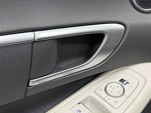 Used 2022 Hyundai Sonata SE image 17