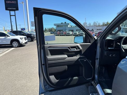 New 2026 GMC Sierra 1500 SLT AWD/4WD image 14