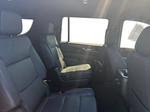 Certified 2025 GMC Yukon XL Denali AWD/4WD image 18