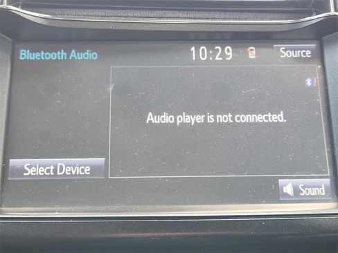 Used 2017 Toyota RAV4 LE image 16