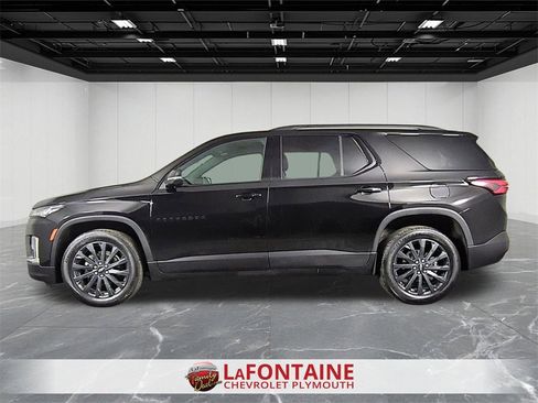 Used 2023 Chevrolet Traverse RS image 5