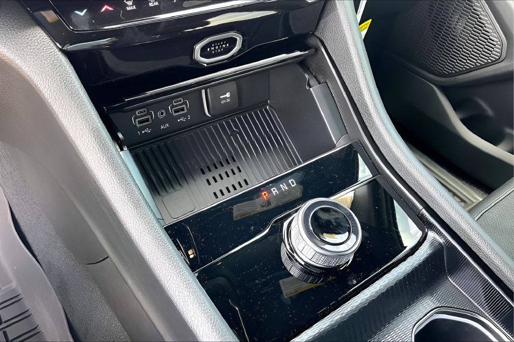 New 2026 Jeep Grand Cherokee Altitude RWD image 15