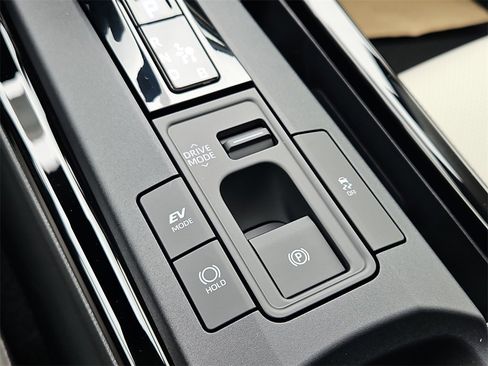 New 2026 Toyota Prius AWD image 11