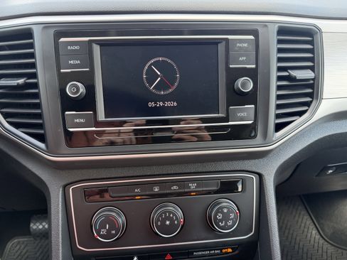 Used 2020 Volkswagen Atlas S FWD image 20