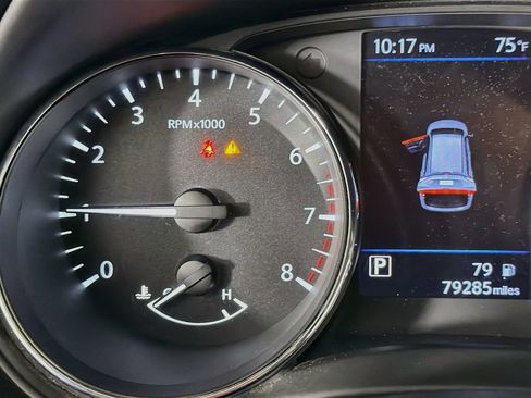 Used 2019 Nissan Rogue SV AWD/4WD image 13