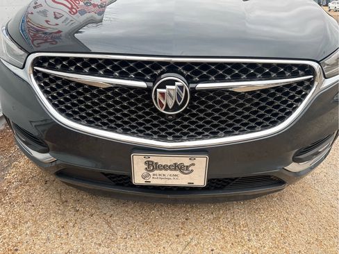 Used 2020 Buick Enclave Avenir w/ Avenir Technology Package image 10