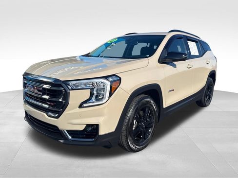 Used 2022 GMC Terrain AT4 w/ Tech Package AWD/4WD image 2